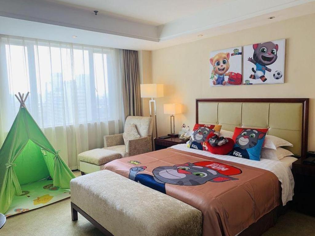 Maison New Century Hotel Нінбо Екстер'єр фото