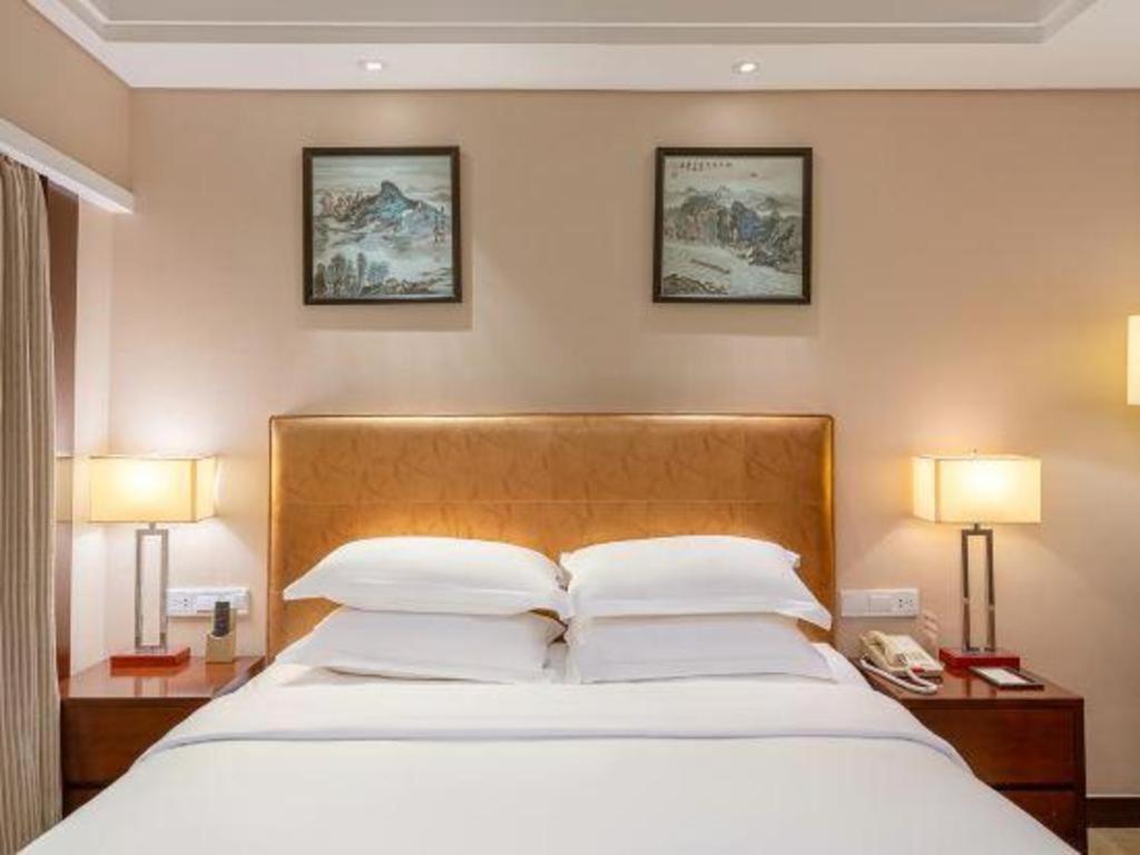 Maison New Century Hotel Нінбо Екстер'єр фото