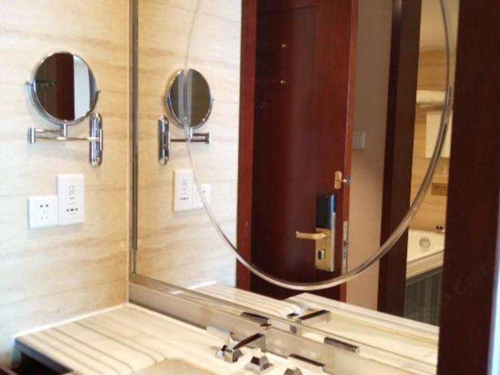 Maison New Century Hotel Нінбо Екстер'єр фото