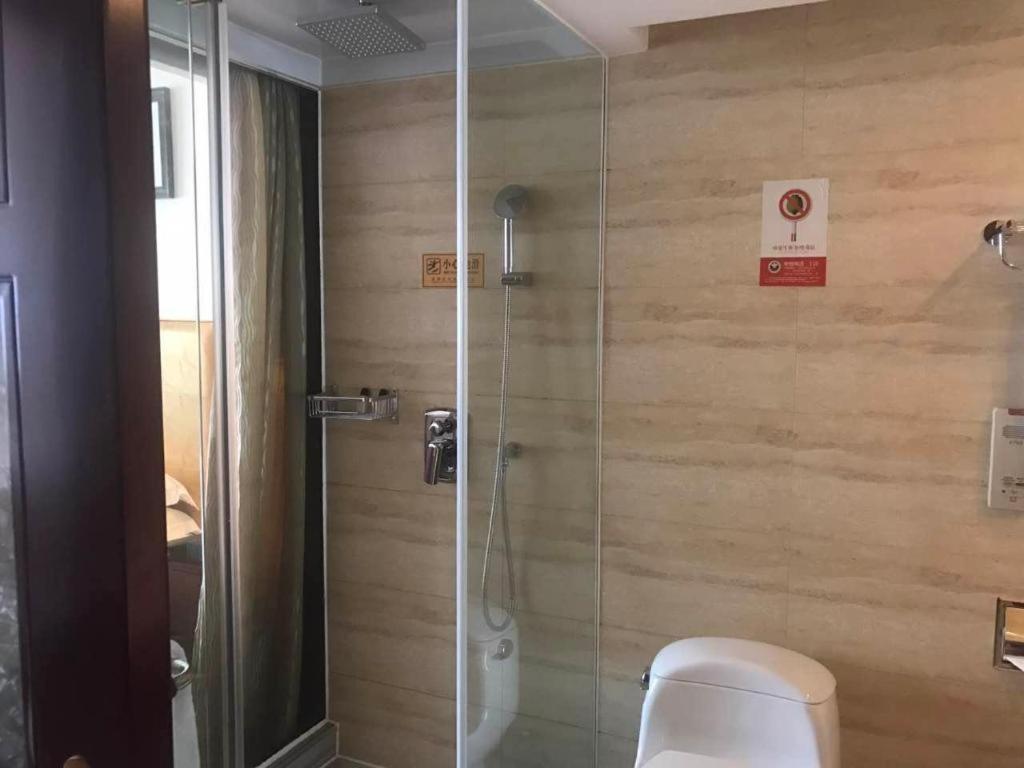 Maison New Century Hotel Нінбо Екстер'єр фото